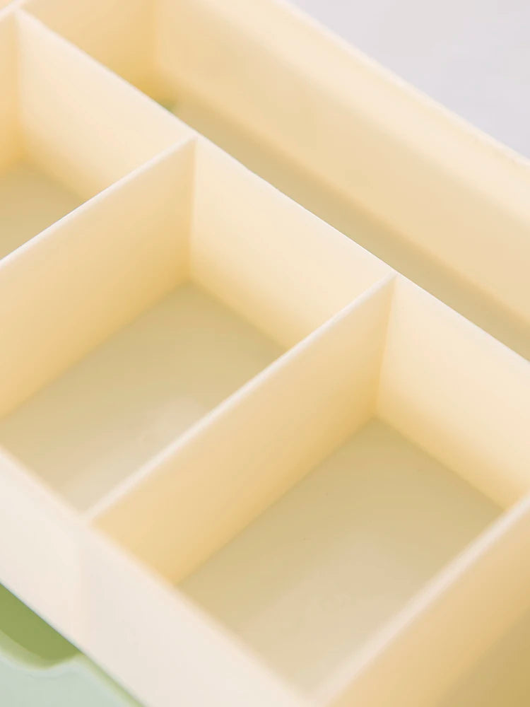 Boîte de rangement multifonctionnelle pour vernis à ongles et outils